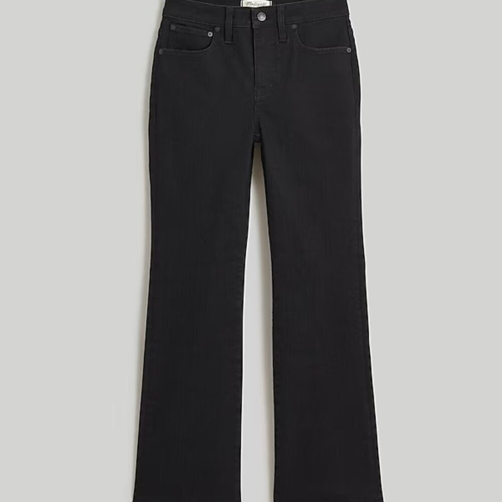 Curvy Kick Out Crop Jean